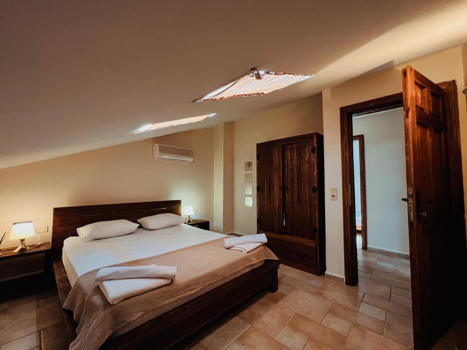 Moonlight Aparthotel *
